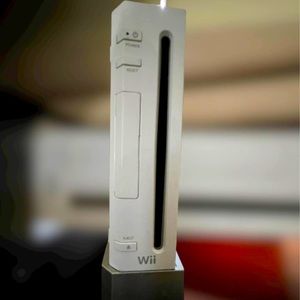 Nintendo Wii For Sale With Games And Remotes Comes With Charging Station